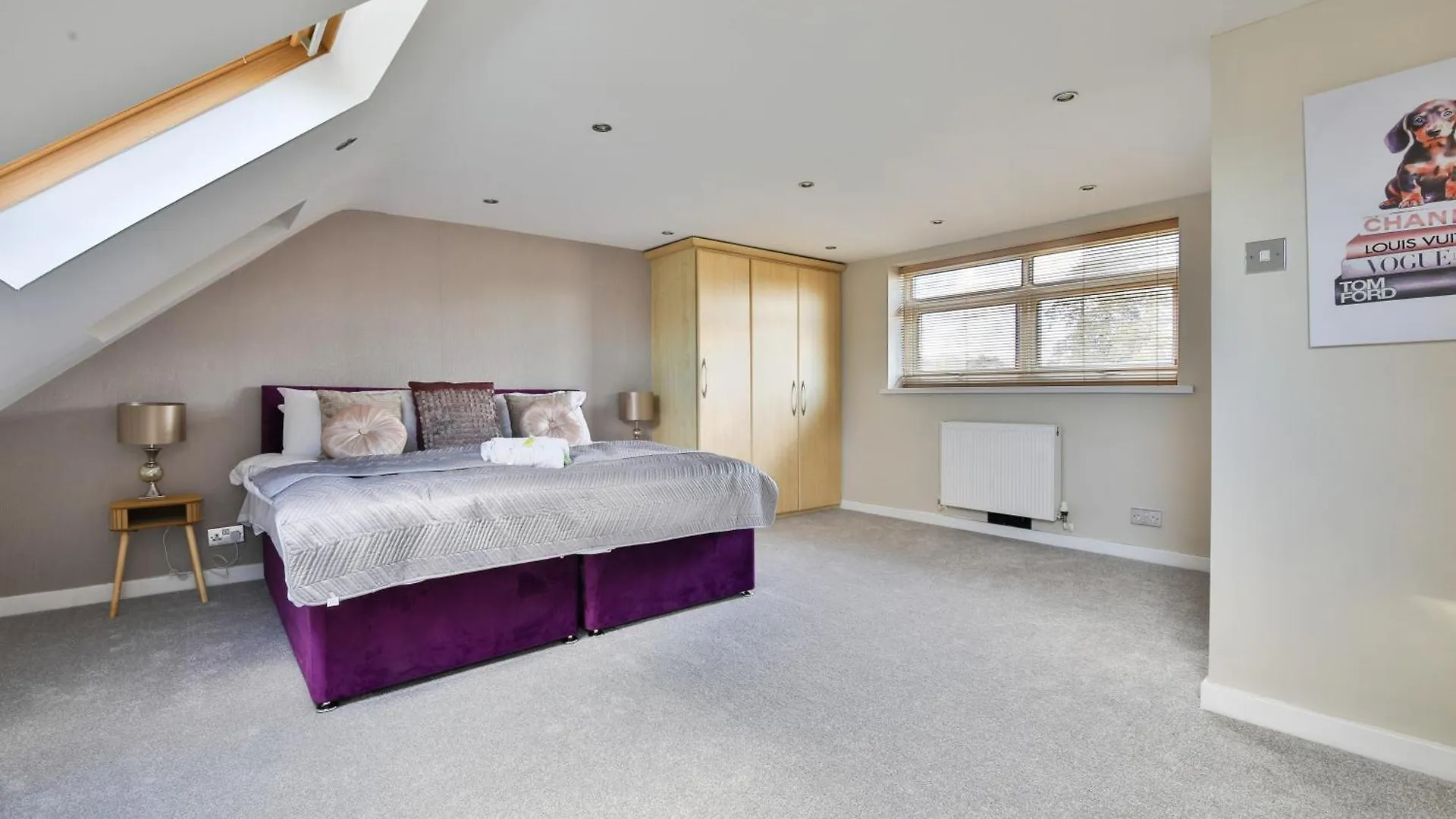 Spacious 3 Bed Home With Pool Table Cardiff 0*,